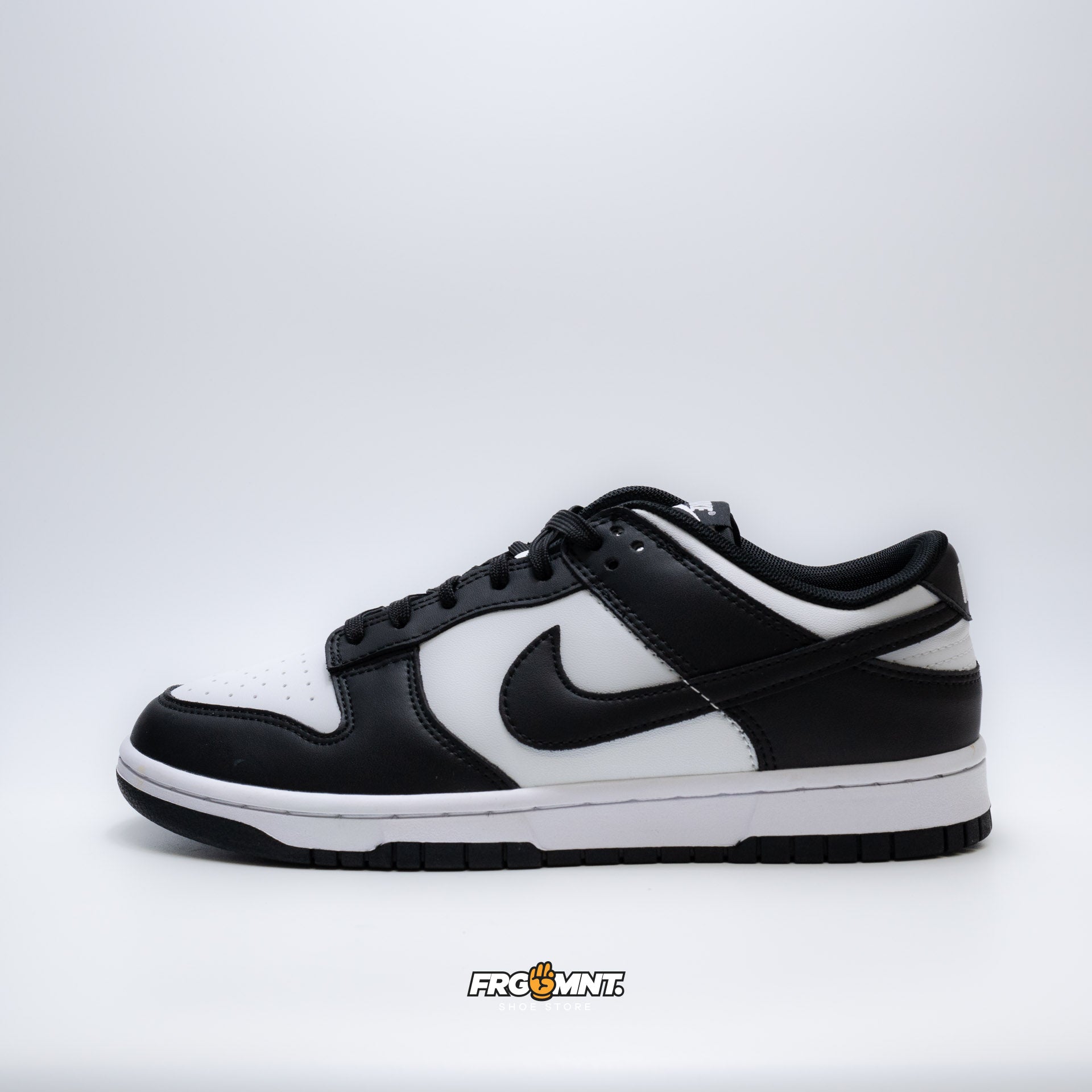 Nike Dunk Low Retro 'Panda'